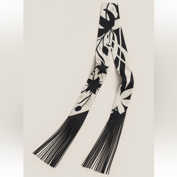 Hermes Scarf Twilly Fringe Leather Bouquet Final Abeille Creme White Black Silk - Picture 2 of 9